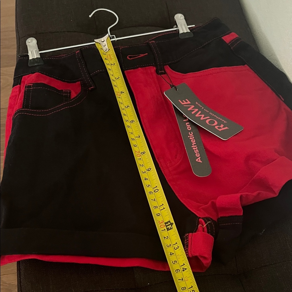 ROMWE Women's Red and Black Jean Shorts - Picture 3 of 5